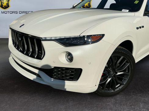 Used 2019 Maserati Levante image 9