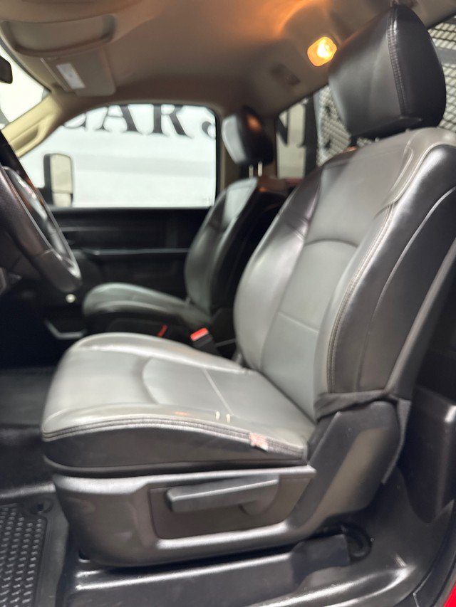 Used 2020 RAM 3500 Tradesman w/ Chrome Appearance Group RWD image 22