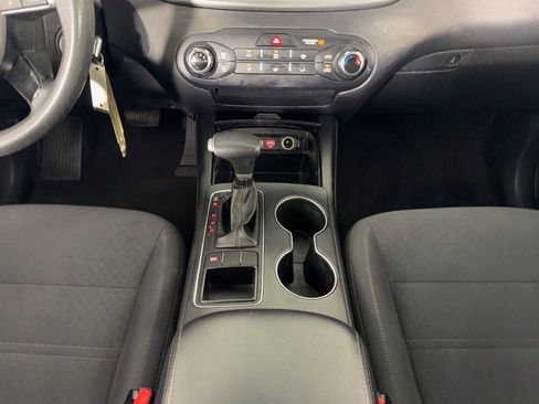 Used 2020 Kia Sorento FWD V6 image 14
