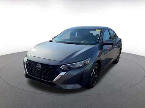 Used 2025 Nissan Sentra SV image 7