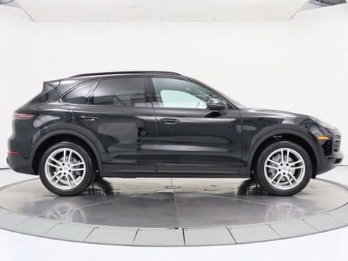 Used 2019 Porsche Cayenne AWD/4WD image 6