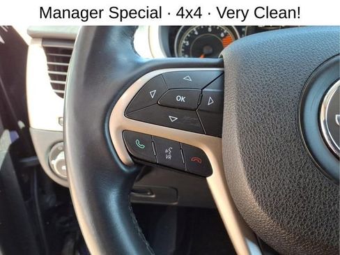Used 2016 Jeep Cherokee Latitude AWD/4WD image 16