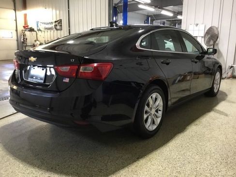 Used 2023 Chevrolet Malibu LT FWD image 4