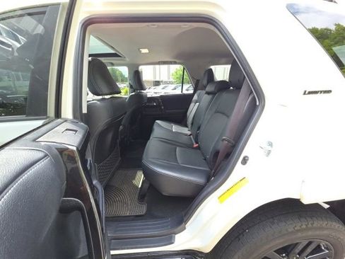 Used 2019 Toyota 4Runner Limited AWD/4WD image 31
