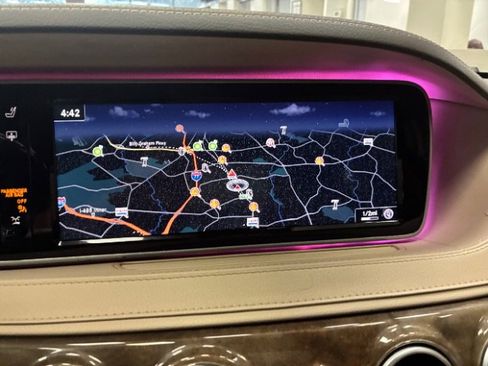 Used 2017 Mercedes-Benz S 550 4MATIC image 22