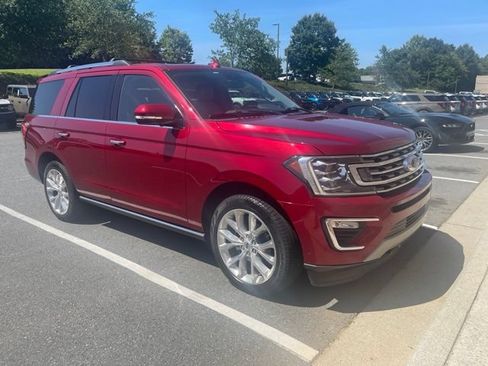 Used 2019 Ford Expedition Limited w/ Equipment Group 302A AWD/4WD image 6