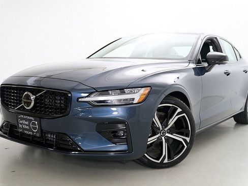 Certified 2024 Volvo S60 B5 Plus AWD/4WD image 2