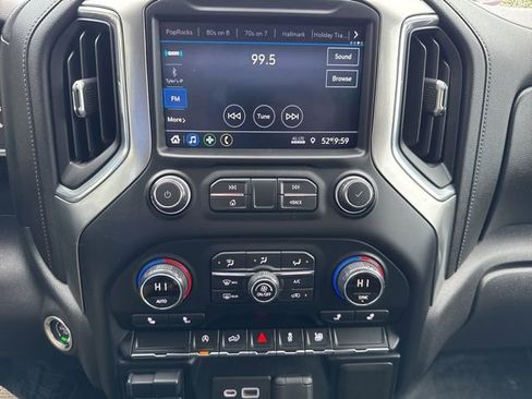 Used 2021 Chevrolet Silverado 1500 LT image 17