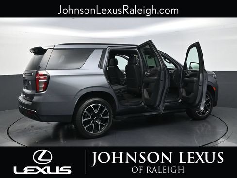 Used 2022 Chevrolet Tahoe RST w/ Luxury Package AWD/4WD image 31