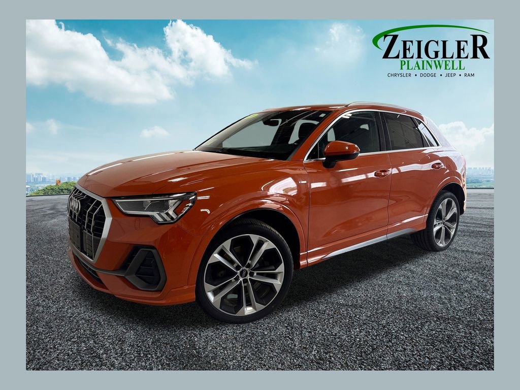 Used 2020 Audi Q3 2.0T Premium Plus w/ Premium Plus Package AWD/4WD image 1