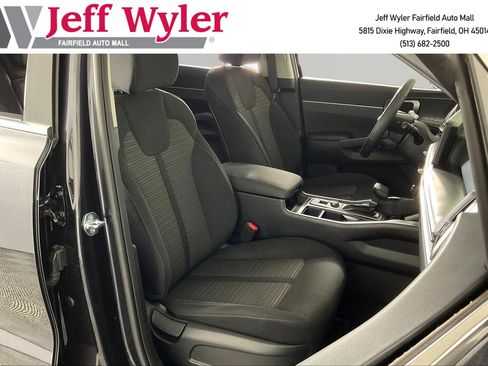 New 2026 Kia Sorento LX FWD image 18