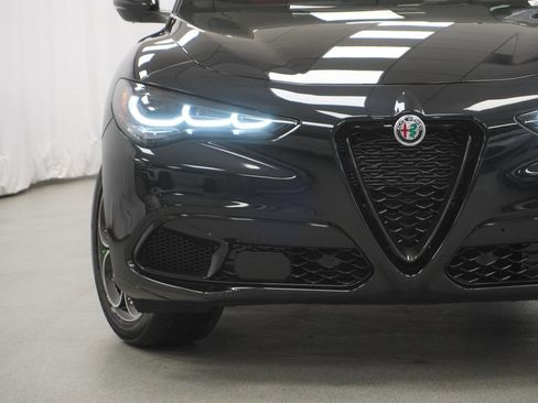 Used 2024 Alfa Romeo Stelvio Veloce AWD/4WD image 7