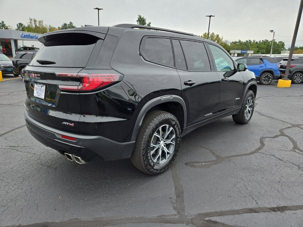 Certified 2024 GMC Acadia AT4 w/ Luxury Package AWD/4WD image 6