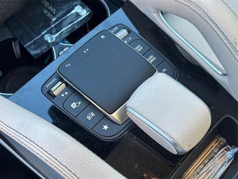 Used 2023 Mercedes-Benz GLE 450 4MATIC image 7