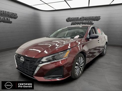 Certified 2024 Nissan Altima 2.5 SV FWD image 1