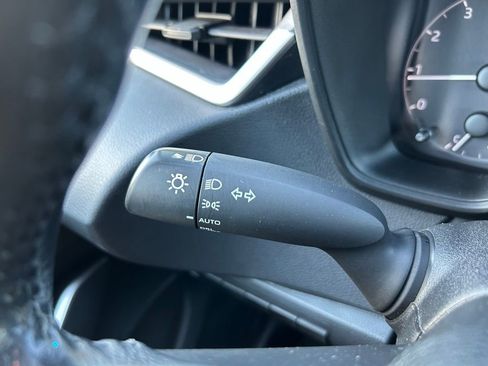 Used 2023 Toyota Corolla SE image 21