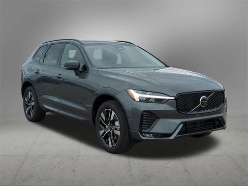 New 2026 Volvo XC60 B5 Plus w/ Protection Package Premier image 8
