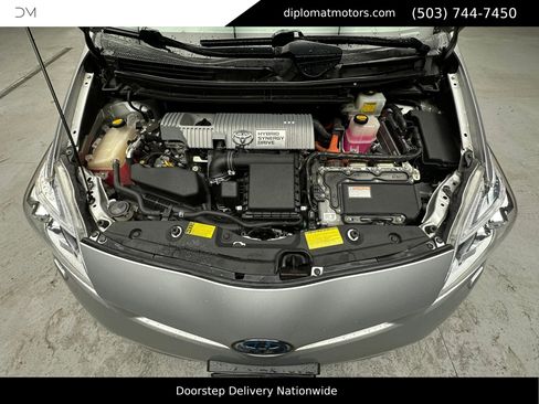 Used 2014 Toyota Prius Five w/ Advanced Technology Package image 43