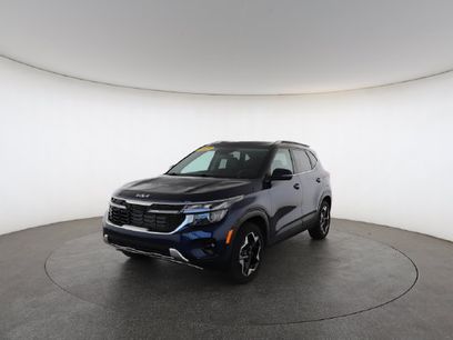 Used 2025 Kia Seltos EX