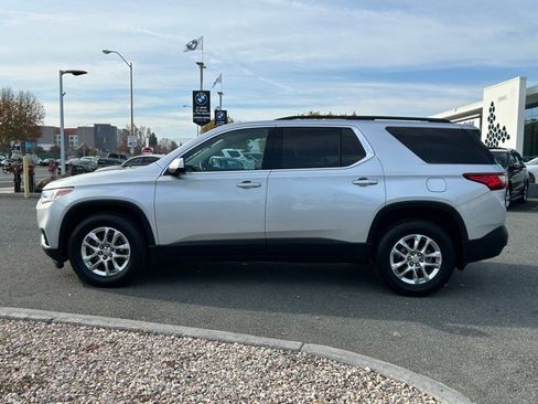 Used 2020 Chevrolet Traverse LT w/ Driver Confidence II Package image 9
