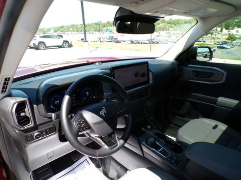 Used 2025 Ford Bronco Sport Badlands w/ Badlands Tech Package AWD/4WD image 11