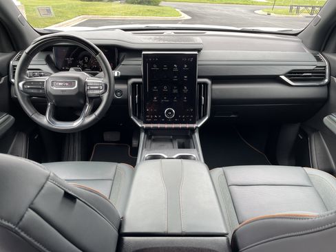 Used 2024 GMC Acadia AT4 w/ Super Cruise Package AWD/4WD image 19