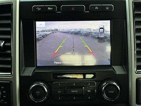 Used 2020 Ford F150 Lariat AWD/4WD image 23