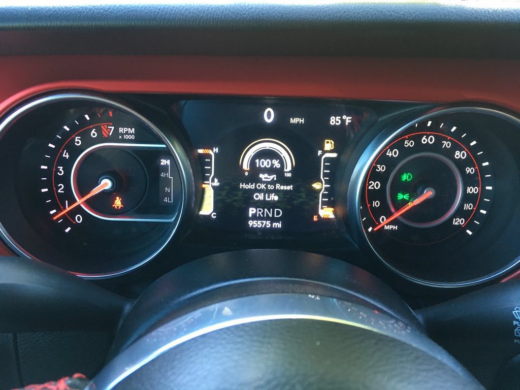 Used 2021 Jeep Wrangler Unlimited Rubicon AWD/4WD image 2