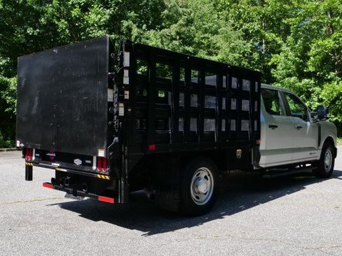 Used 2023 Ford F350 XL RWD image 9
