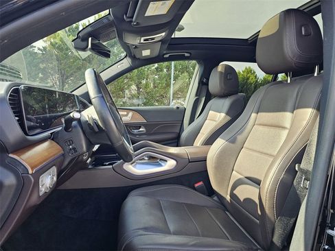 Used 2021 Mercedes-Benz GLE 350 w/ AMG Line Exterior image 14