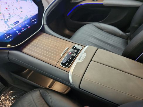 Certified 2023 Mercedes-Benz EQS 580 4MATIC SUV image 11