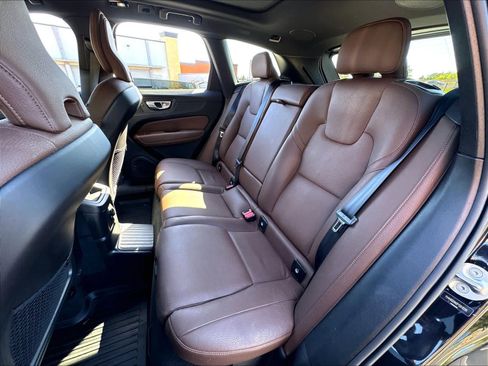Used 2023 Volvo XC60 T8 Plus AWD/4WD image 29