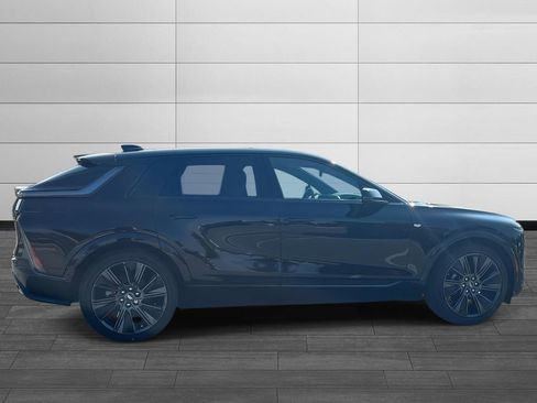 New 2026 Cadillac Lyriq Signature Sport RWD image 6