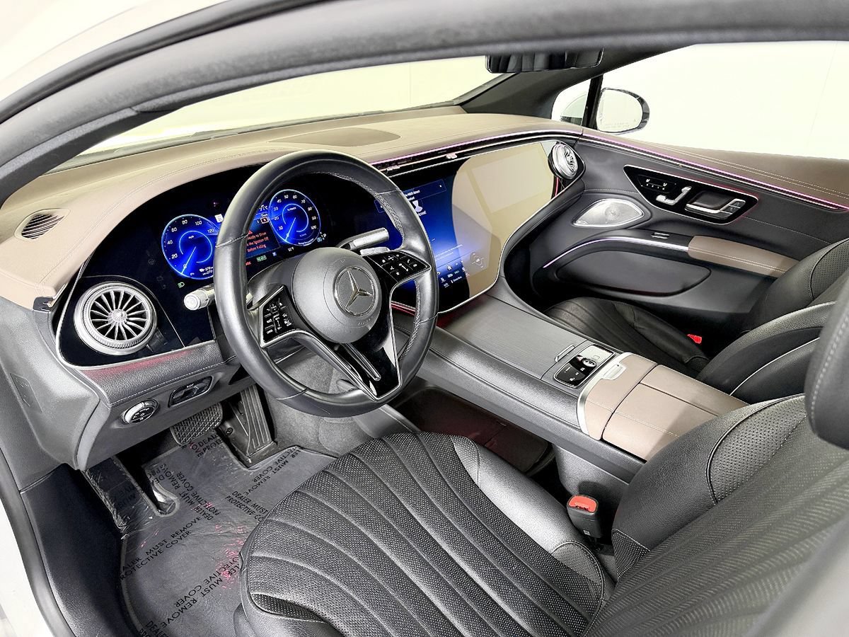Used 2022 Mercedes-Benz EQS 580 4MATIC Sedan image 29