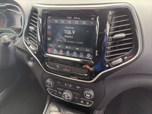 Certified 2020 Jeep Cherokee Limited AWD/4WD image 12