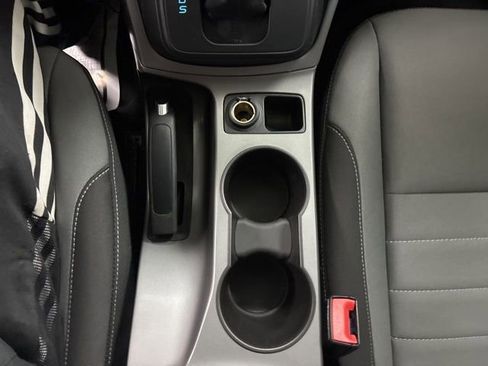 Used 2016 Ford Escape SE FWD image 32