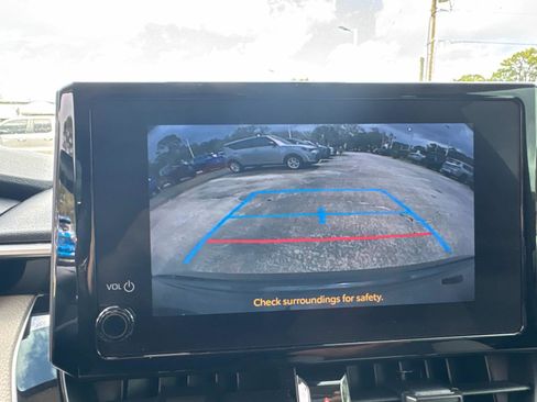 Used 2023 Toyota Corolla LE image 21