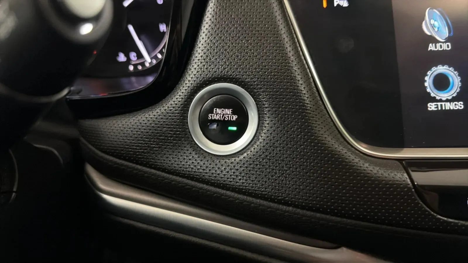 Used 2017 Cadillac XT5 Luxury FWD image 15