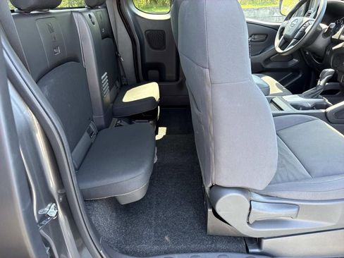 Used 2022 Nissan Frontier S RWD image 25