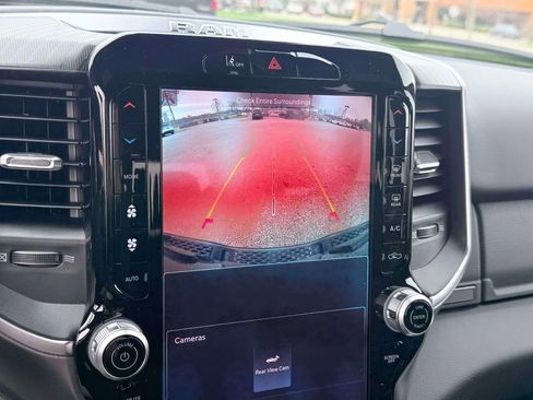 New 2026 RAM 1500 4x4 Crew Cab image 22