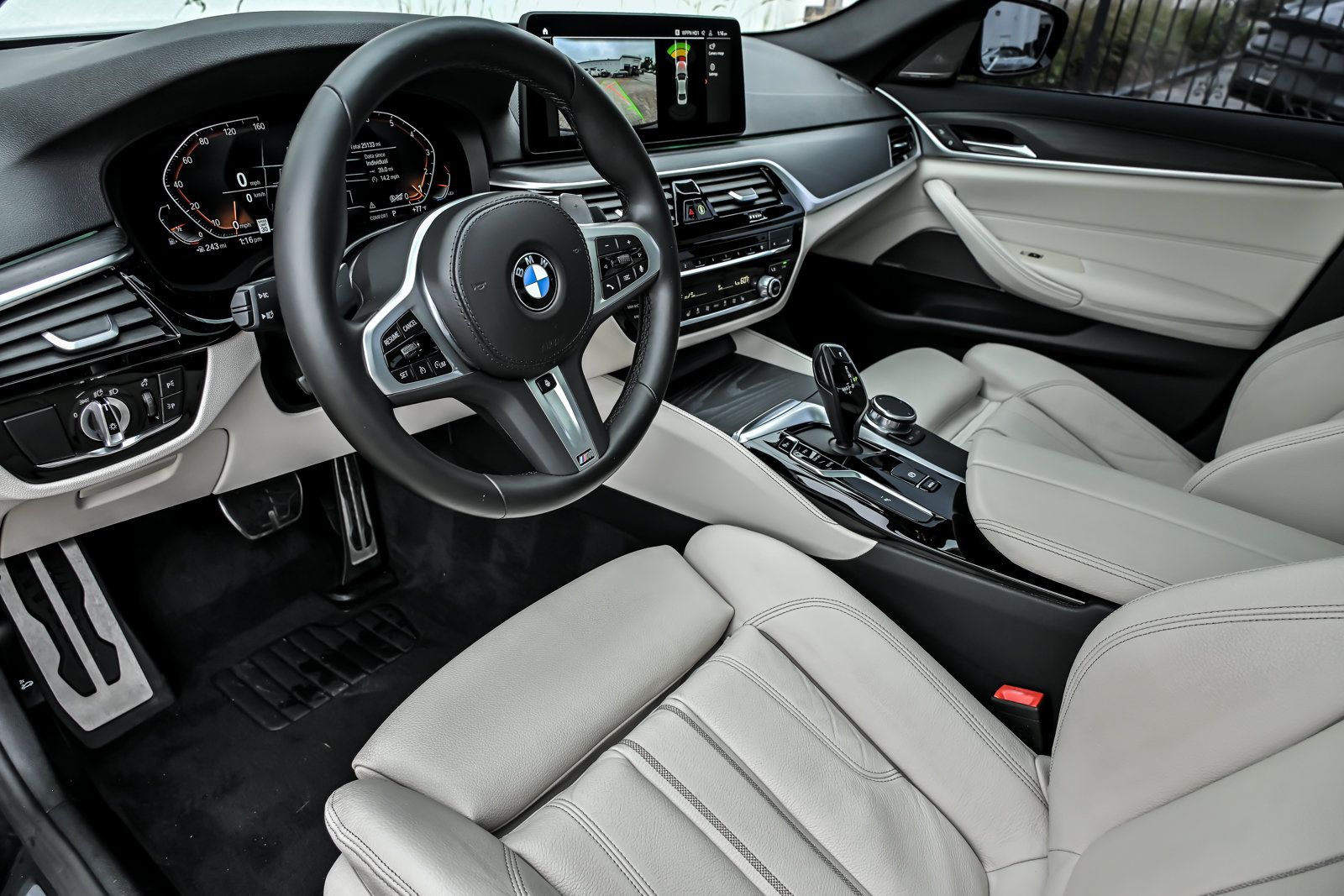 Used 2023 BMW 530i xDrive w/ M Sport Package AWD/4WD image 19