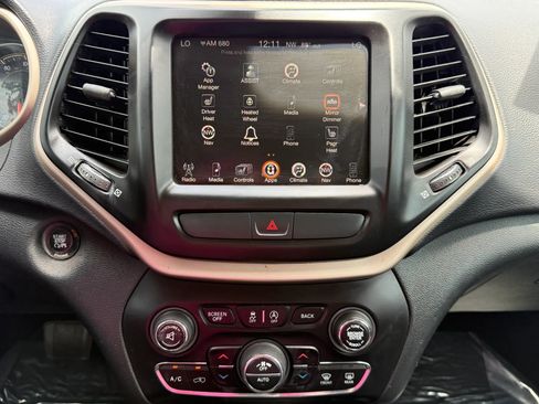 Used 2016 Jeep Cherokee Limited FWD image 26