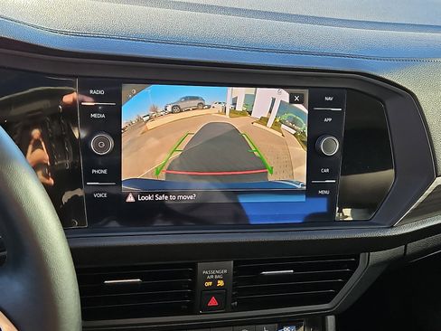 Certified 2023 Volkswagen Jetta SEL image 17