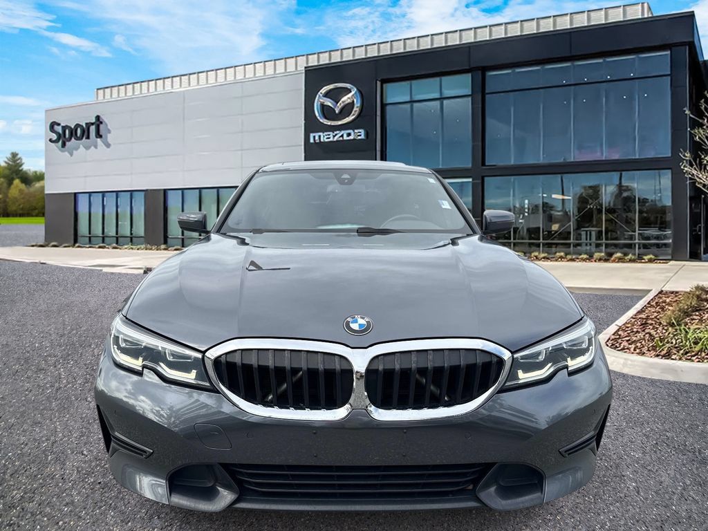 Used 2020 BMW 330i xDrive Sedan w/ Convenience Package AWD/4WD image 9
