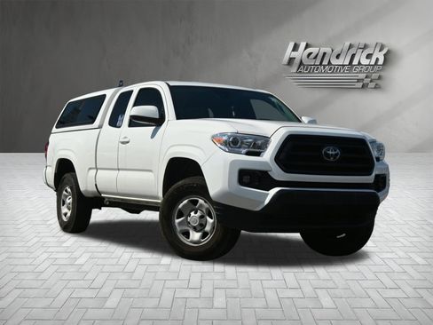 Used 2021 Toyota Tacoma SR w/ SR Convenience Package RWD image 2