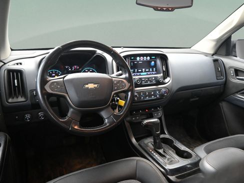 Used 2017 Chevrolet Colorado Z71 AWD/4WD image 34