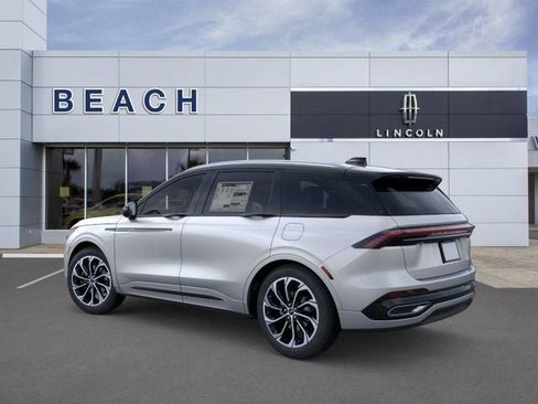 New 2026 Lincoln Nautilus Reserve AWD/4WD image 5