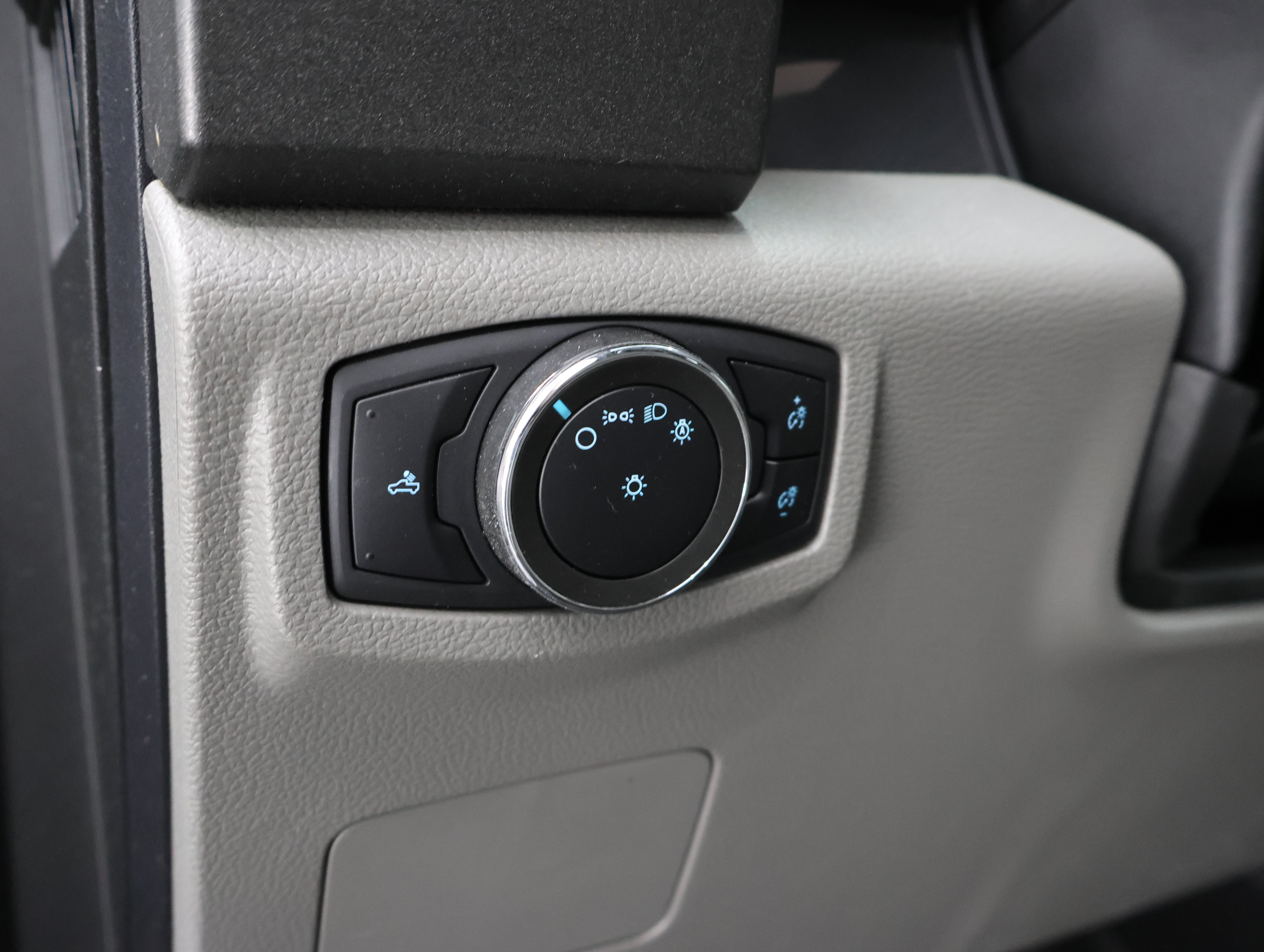 Used 2020 Ford F250 XL w/ STX Appearance Package AWD/4WD image 39