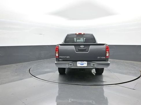 Used 2016 Nissan Frontier SV AWD/4WD image 6