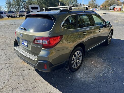 Used 2018 Subaru Outback 2.5i Touring w/ Popular Package #3 image 7